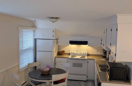 Camillus Apartment | Fantastic 1BR Apartment in Safe, Syracuse Neighborhood