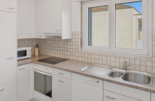 Hirslanden Apartment | Fantastic 1BR flat in the city centre (Sky11)