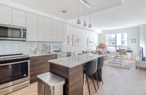 Pentagon City Apartment | Fantastic 1BR in Arlington, Pool + Pet-Friendly