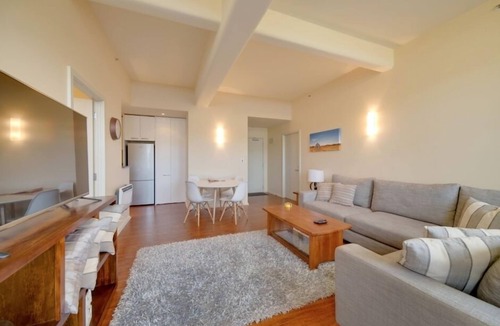 Te Aro Apartment | Fantastic 2 bed apartment in Wakefield