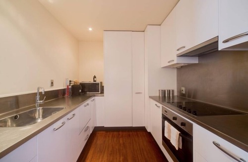 Te Aro Apartment | Fantastic 2 bed apartment in Wakefield