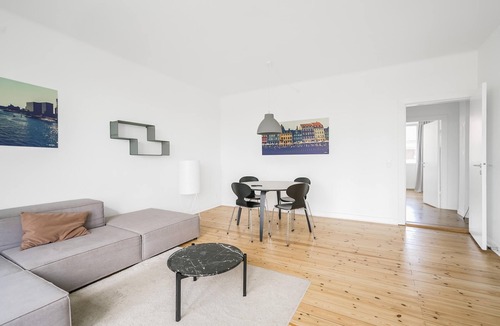 Charlottenlund Apartment | Fantastic 2-bed w Balcony in Charlottenlund