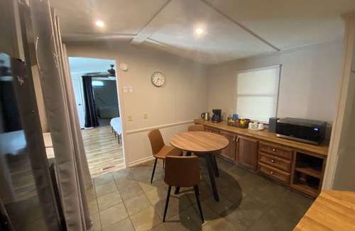 Sand Springs House | Fantastic 2-bedroom mobile home with AC in Sand Springs, keystone lake.