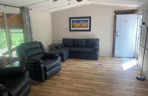 Sand Springs House | Fantastic 2-bedroom mobile home with AC in Sand Springs, keystone lake.