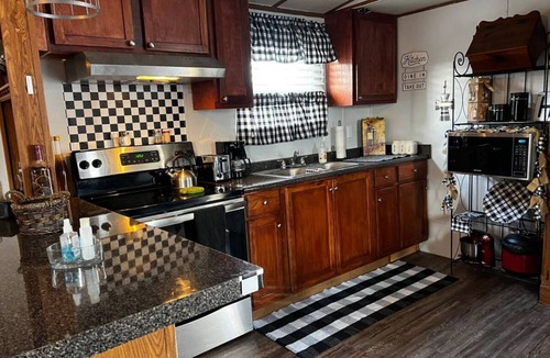 Mason House | Fantastic 2-bedroom manufactured home in Mason