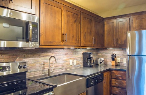 Big Cedars Villa | Fantastic 2-bedroom villa situated around beautiful Table Rock Lake.