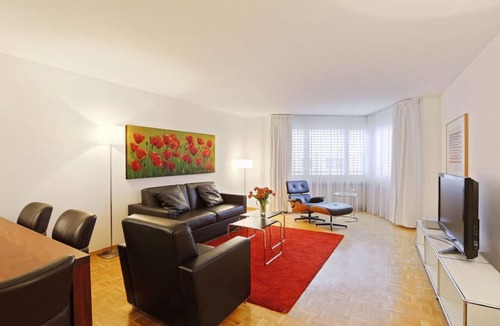 Muhlebach Apartment | Fantastic 2 BR flat close to the lake (Mainau 4)