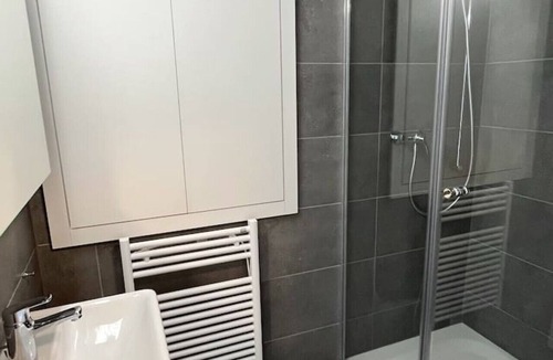 Hirslanden Apartment | Fantastic 2BR in the city center (Sky7)
