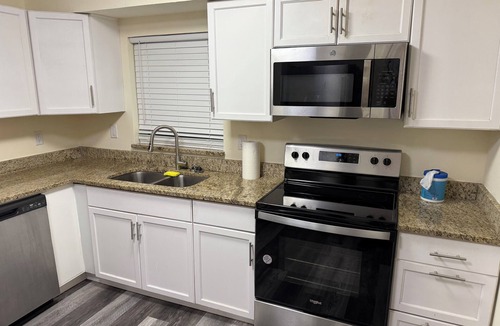 Northwest Orlando Apartment | Fantastic 3-Bedroom Single House Orlando