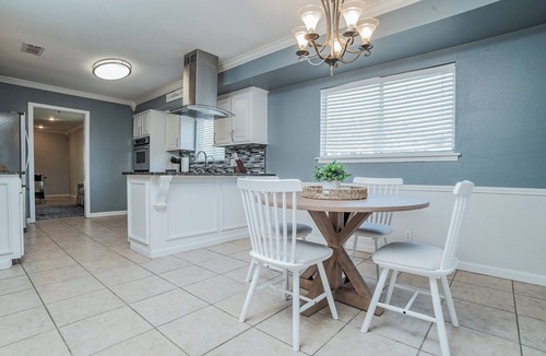 Bay Area House | Fantastic 4-bedroom house in Central Corpus Christi