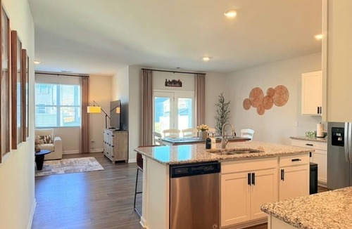 Antioch House | Fantastic 4-bedroom house with AC in vibrant Nashville