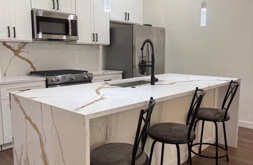 MacGregor Ski Chalet | Fantastic 4BR Houston Chalet Near NRG, TSU, UofH, & Medical Center