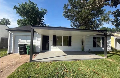 MacGregor Ski Chalet | Fantastic 4BR Houston Chalet Near NRG, TSU, UofH, & Medical Center