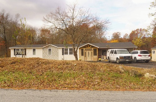 Middle Hope House | Fantastic 5-bedroom house with a pool in charming Clintondale