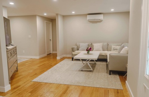 Middle Hope House | Fantastic 5-bedroom house with a pool in charming Clintondale