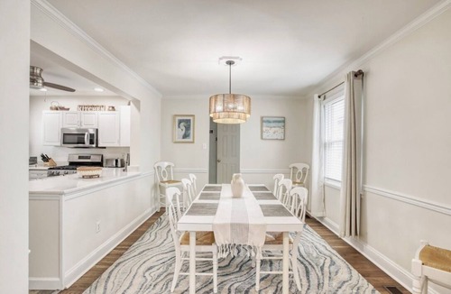 Atlantic City House | Fantastic 6-bedroom house in charming Ventnor City 1 1/2 blocks to the beach