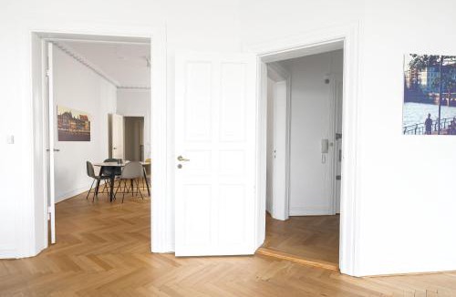 København V Apartment | Fantastic and central 3-BR with lake-view - 75