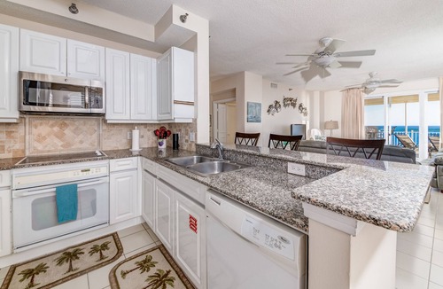 Ono Island Condo | Fantastic Balcony ~ Indoor And Outdoor Pools ~ Hot Tubs ~ Tennis Courts!