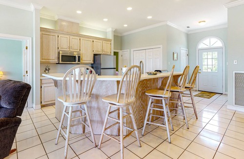 Audubon Place House | Fantastic beachfront home with full kitchen, central AC, & washer/dryer