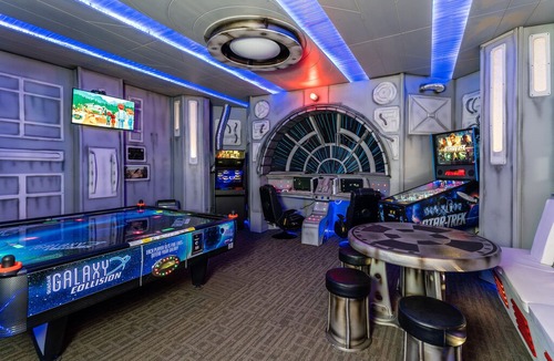 Davenport House | FANTASTIC GAME ROOM and CLOSEST TO WATERPARK!