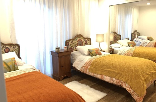 Woodside House | 🌻 Fantastic Guest House