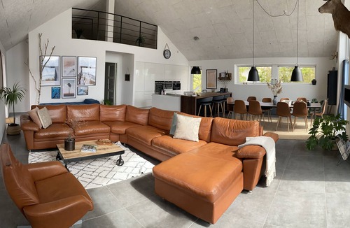 Vibæk Strand Villa | Fantastic home in Ebeltoft with 180 degree sea view and unique living space.