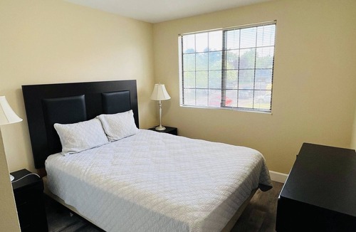 Bethel-Danebo House | Fantastic home minutes from the EUG Airport!