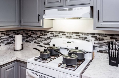 Gates-North Gates House | Fantastic Home Near DWTN/Airport