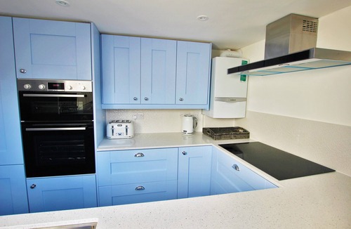 Brixham House | Fantastic location in the harbour bowl