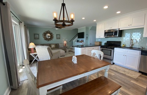 Emerald Isle House | Fantastic Oceanfront 4bd/2ba. 3 nt min Spring/Fall, up to 15% off for 7 days!