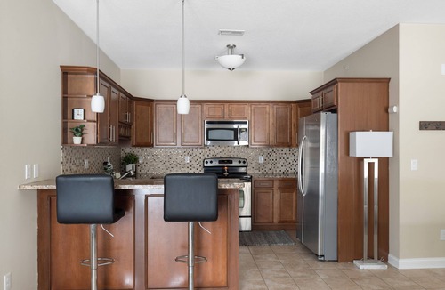 West Des Moines Condo | Fantastic Safe w/Amenities 2.5 Bath Private Garage