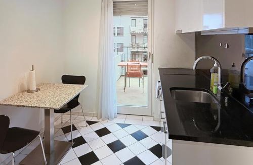 Seefeld Apartment | Fantastic Studio - Flower 32
