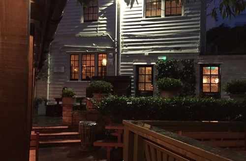 Camden Apartment | Fantastic Studio in Belsize Park, Central London.