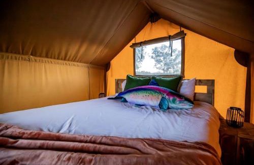 Cassville House | Fantastic Tented Cabin with Fire Pit in Cassville, Missouri