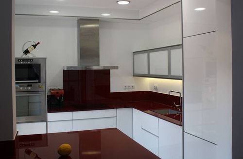 Vinaros House | Fantastic top modern holiday home with large solar heated pool near the beach