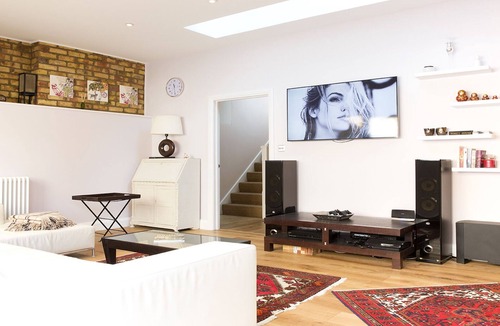 Dartmouth Park House | Fantastic two-bed Camden Town House