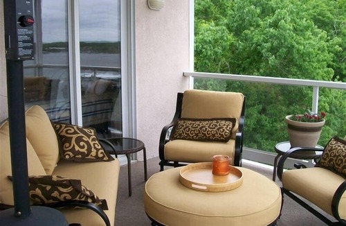 Village of Four Seasons Condo | FANTASTIC VIEW OF THE LAKE