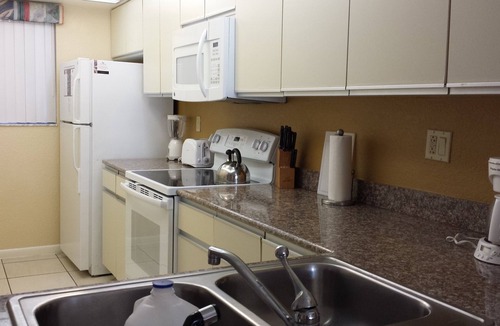West Kissimmee Condo | Fantastic Villa! Close to DISNEY ! Vacation villa w/pool, jacuzzi's,