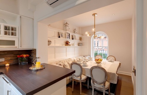 Chelsea House | Fantastic wide home in the heart of Chelsea