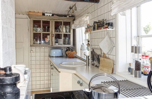 Listed House | Fantastically inviting vacation home in the cozy listed area near the harbor.