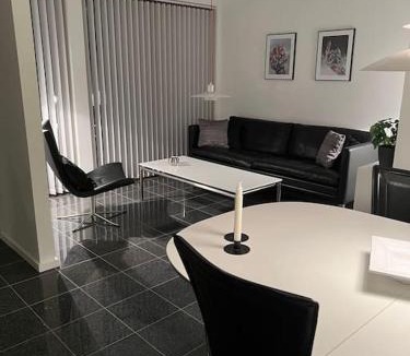 Bogense House | Fantastisk lejebolig med direkte udsigt til sø