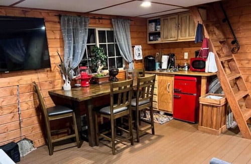 Nephi House | Fantasy Treehouse and Resortn