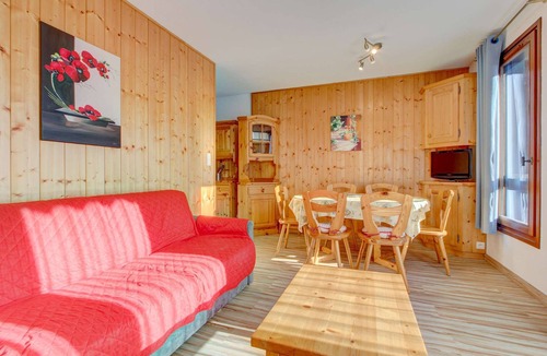Morzine Apartment | Fanyon 9 : Central one bedroom + sleeping area