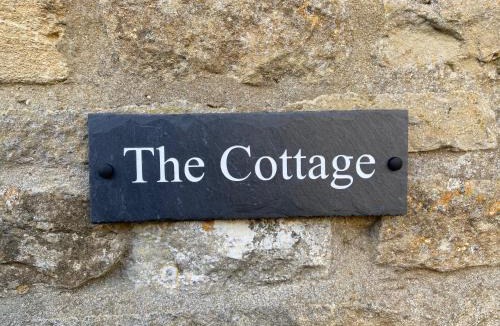 Bourton House | Far Hill Cottage