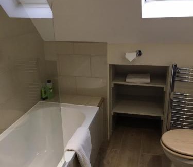 Bourton House | Far Hill Cottage