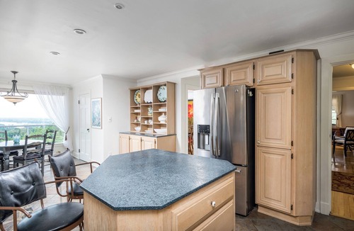 Montebello House | Far Horizons Vacation Luxury home in Montebello, Quebec