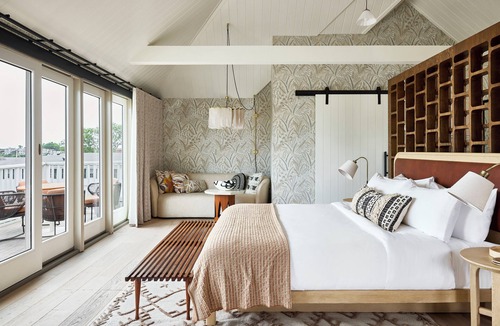 Edgartown Hotel | Faraway Martha's Vineyard