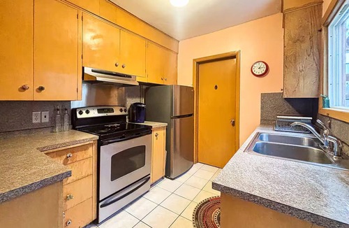 Foster - Powell House | Farewell Portland