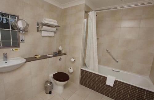 Farington Hotel | Farington Lodge Hotel