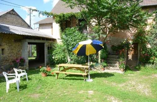 Vaureilles Cottage | Farm cottage in activity